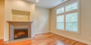 Refined Portland Residence Near Forest Park & NW 23rd Gallery 15