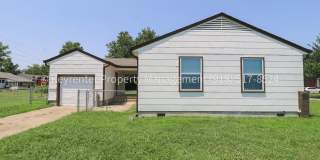 Beautifully Done 3 Bedroom House! Available for Immediate Move in! Gallery 5