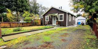 2 Bedroom Home with Large Yard in SW Santa Rosa 2 Bedroom Home with Large Yard in SW Santa Rosa Gallery 1