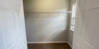 Room in 3 Bedroom Townhome at Dove Cottage Ln Gallery 21