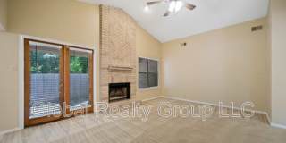 118 Golden Way Gallery 23