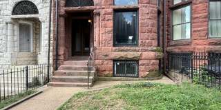 Modern 3 Bedroom Condo Minutes from Downtown Baltimore Gallery 1
