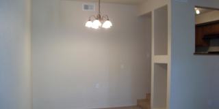 Effortless Central Tucson Living: 2BR Gem with Water/ Sewer/ Trash Included Gallery 4