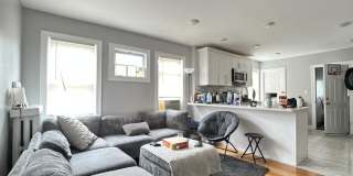 7 Elmira St. Gallery 7