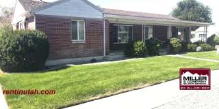 Nice Duplex with 2 Car Garage! Nice Duplex with 2 Car Garage! Gallery 1