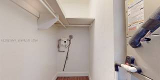 74 W 15th St Gallery 22