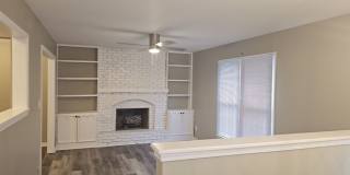 Move in special - Newly Renovated SF in North KC Gallery 1