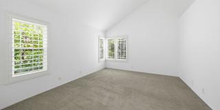 Beautiful Irvine Home with Vaulted Ceilings & Cozy Fireplace – 4 Del Adante Gallery 43