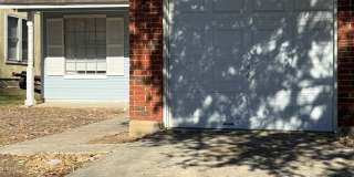 Convenient 2/2 with Garage Just Moments from Randolph AFB- Pets Welcomed Gallery 1