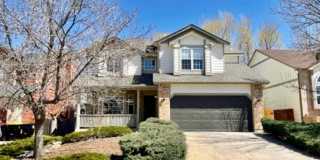 Two Story 4 Bed/2.5 Bath Home in Walking Distance to Cottonwood Park Gallery 1