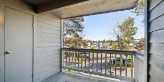 Spinnaker Apartments Gallery 22