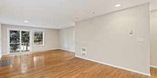 Spacious Greenwood Townhome - New Paint, Carpet and Water Heater!! Gallery 16
