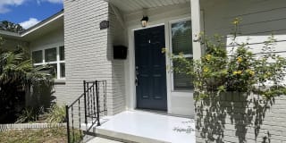 3850 Bayou Boulevard Gallery 1