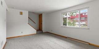 READY FOR MOVE IN! DON'T MISS THIS RENOVATED 2-BEDROOM TOWNHOME IN WEST MIFFLIN! Gallery 5