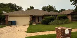 Edmond Home for lease Gallery 16
