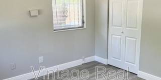 4203 E Yukon St Gallery 7