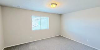 Beautiful 3-Bedroom Home in Tierra Oeste near Ladera/Unser. Refrigerated Air! Gallery 15