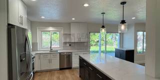Resort-Style Living in Temecula – Pool Home with Designer Upgrades & 3-Car Garage Gallery 13