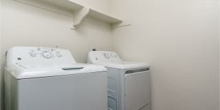 Westlake Canyon Apartments Gallery 20