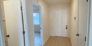 Charming 2-Bedroom, 2-Bath Single Family Home - Fully Renovated -Must See! Gallery 15