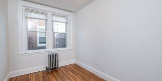 Nicely renovated 1 bed in Brighton. Gallery 8