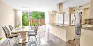 2421 Northeast 10th Street Gallery 8