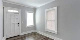 Large 3BR/1BA Downtown Savannah Home For Rent Gallery 4