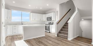 Luxury Townhome with Stunning Mountain Views | 4 Bed | 3.5 Bath Gallery 18