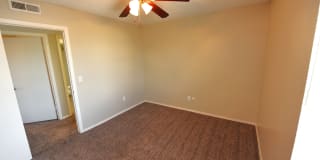 Raintree Meadows Apartment Homes Gallery 8