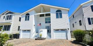 1386 Paul Boulevard Gallery 1