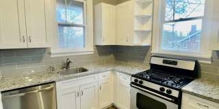 Beautiful 2 bed 2 bath in Highlands Gallery 4