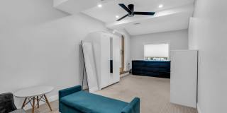 455 W Lincoln Avenue Gallery 23