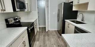 607 NE 35th Avenue 607, Homestead, FL 33033 - 7626 Gallery 1