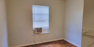 622 Bexar Gallery 8