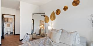 37 West Farnam Gallery 22