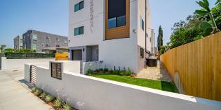 11522 Emelita Street Gallery 19