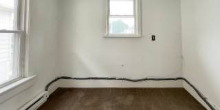 Space, Comfort & Location—Minutes from Ball State Gallery 18