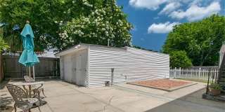 3326 Robert St Gallery 2