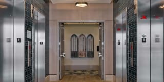 The Hadley Gallery 35