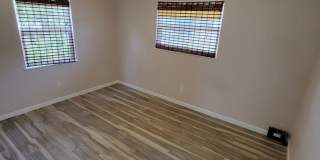 2 BEDROOM 1 BATH HOME Gallery 5