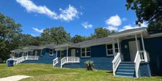 Convenient Columbia Living – Renovated Duplex Near Two Notch & Forest Dr Gallery 1