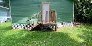 Walk to UF & Downtown! Gallery 25