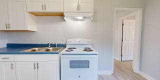 Two bedroom apartment for $1199 per month ~5 minutes from the Airport in a quaint and quiet community! Gallery 4