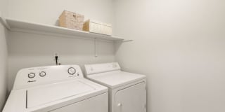 Eight Towncenter Gallery 6