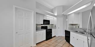 Welcome to this charming 3 bedroom, 2 bathroom home located in Jacksonville, FL Welcome to this charming 3 bedroom, 2 bathroom home located in Jacksonville, FL Gallery 13