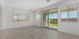 Prestine 4 Bedroom Home in Surprise! Gallery 12