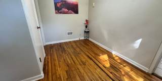 3 bed, 1.5 bath home for rent in West Waterloo Gallery 24