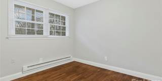 321 S Gardner Avenue Gallery 18