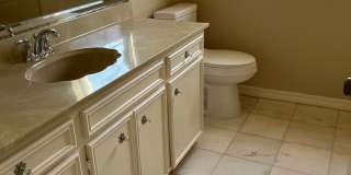 Beautiful Town South 4BR/4BA Gallery 13