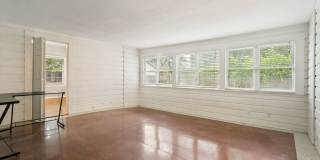 CHARMING ALAMO HEIGHTS COTTAGE Gallery 17